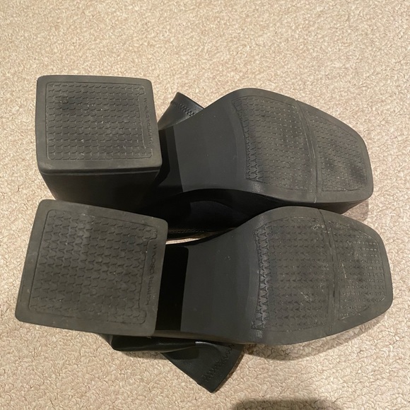 Trendy leather Windsor Smith platform booties - Picture 5 of 6